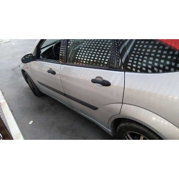 ford focus berlina (cak) del año 2001
