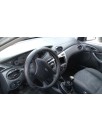 ford focus berlina (cak) del año 2001