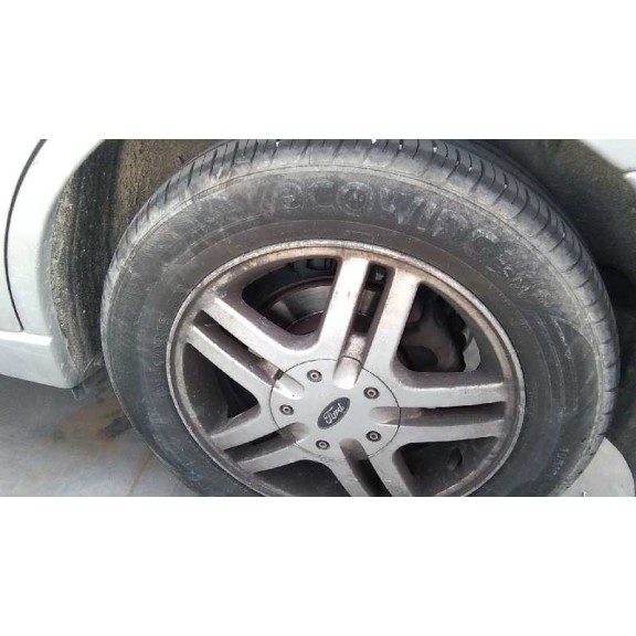 ford focus berlina (cak) del año 2001