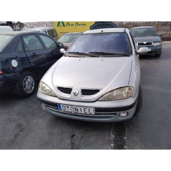 renault megane i fase 2 berlina (ba0) del año 2001