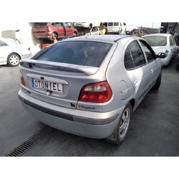 renault megane i fase 2 berlina (ba0) del año 2001