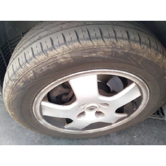 renault megane i fase 2 berlina (ba0) del año 2001