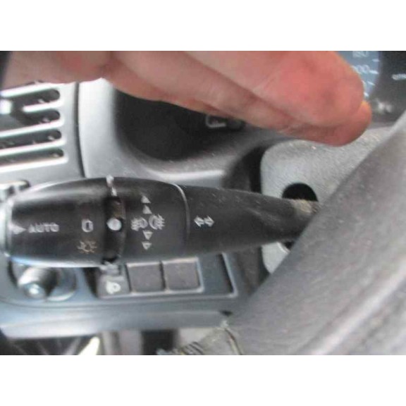 citroën xsara berlina del año 2001