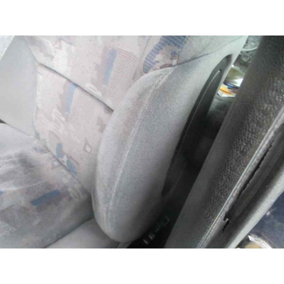 citroën xsara berlina del año 2001