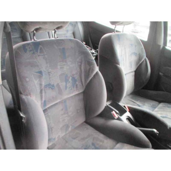 citroën xsara berlina del año 2001