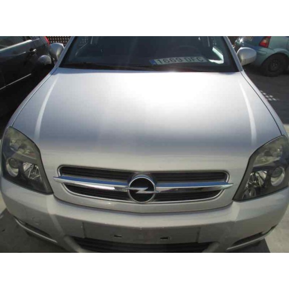 opel vectra c berlina del año 2004