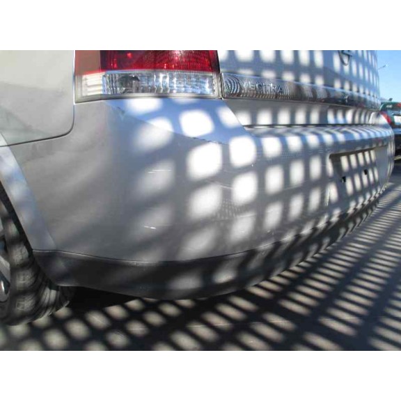 opel vectra c berlina del año 2004