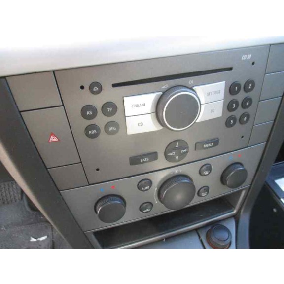 opel vectra c berlina del año 2004