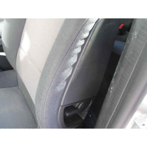 opel vectra c berlina del año 2004