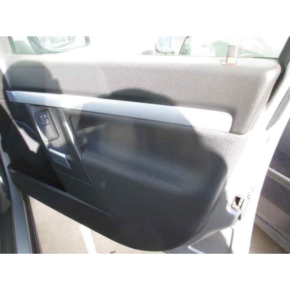 opel vectra c berlina del año 2004