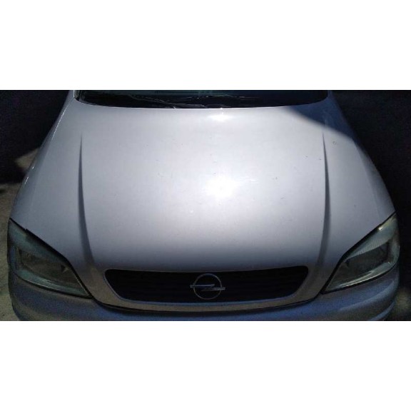 opel astra g berlina del año 2002