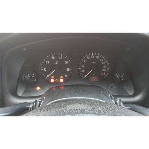 opel astra g berlina del año 2002