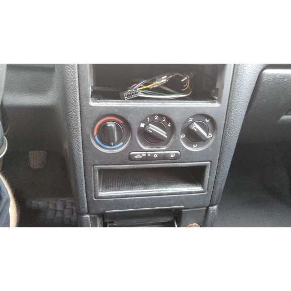 opel astra g berlina del año 2002