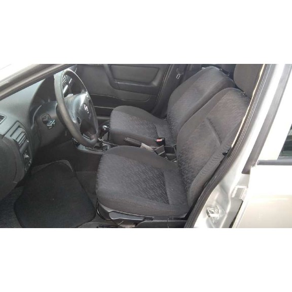 opel astra g berlina del año 2002