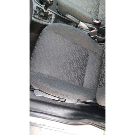 opel astra g berlina del año 2002