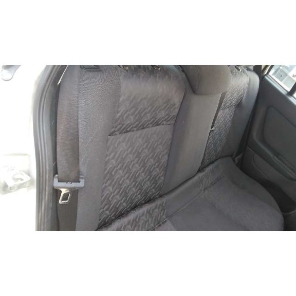 opel astra g berlina del año 2002