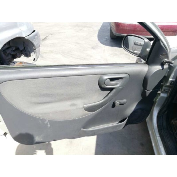 opel corsa c del año 2002