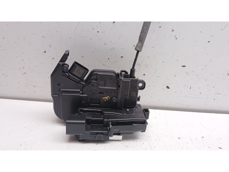 Recambio de cerradura puerta trasera derecha para kia ev3 referencia OEM IAM 81420EV000  