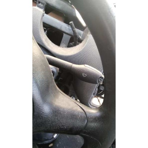 volkswagen polo berlina (6n2) del año 2001