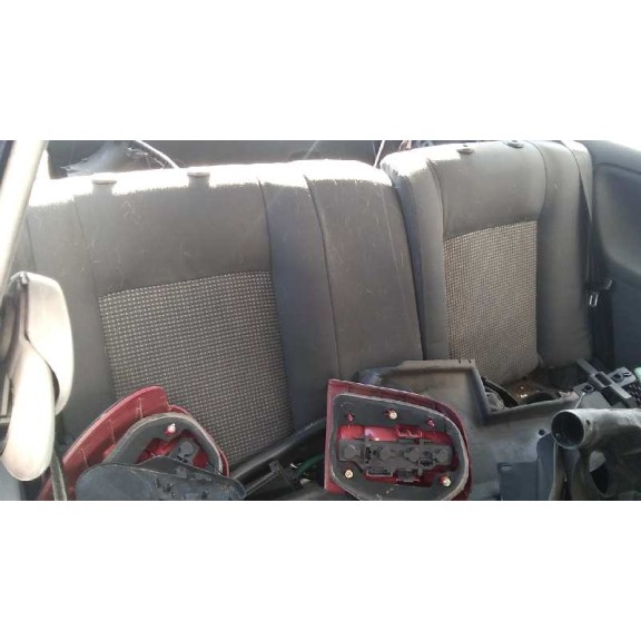 volkswagen polo berlina (6n2) del año 2001