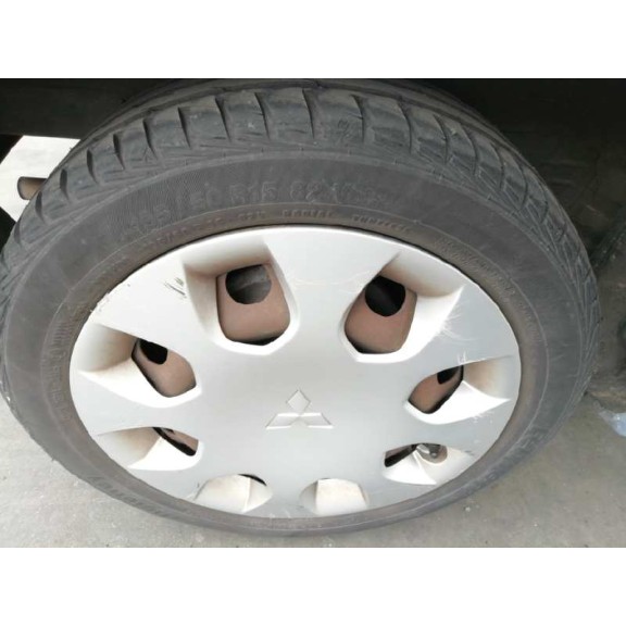 mitsubishi colt berlina 5 (z30a) del año 2005