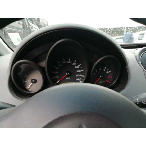 mitsubishi colt berlina 5 (z30a) del año 2005