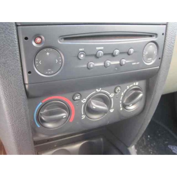 renault clio ii fase ii (b/cb0) del año 2003