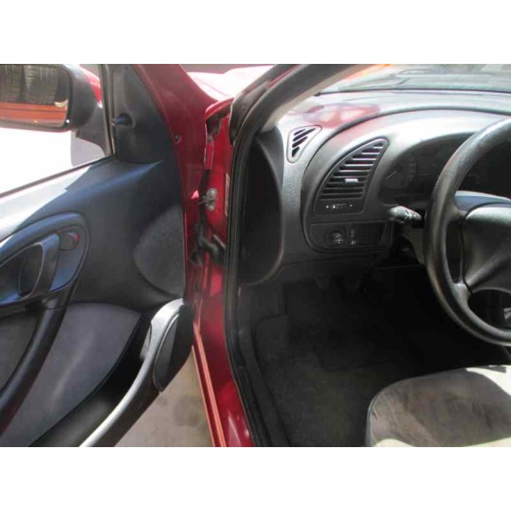 citroën xsara berlina del año 2003