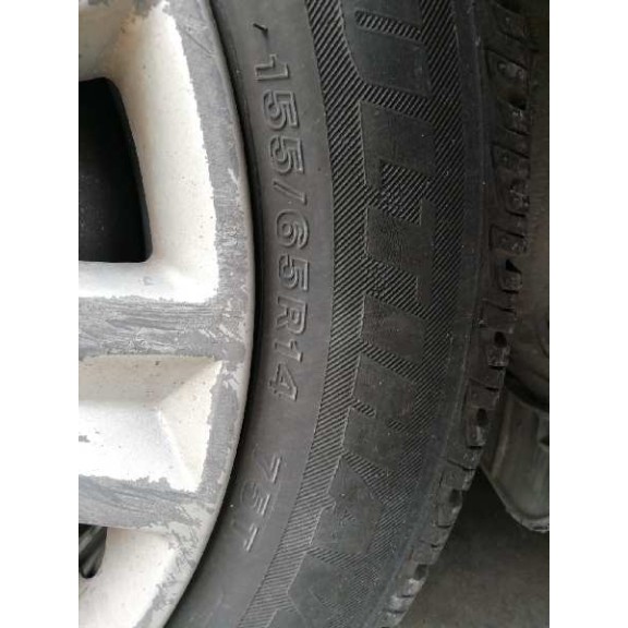 peugeot 107 del año 2006