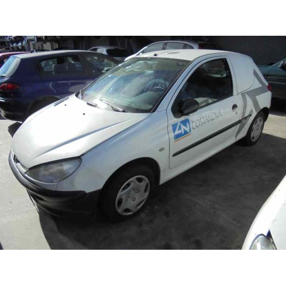peugeot 206 berlina del año 2001