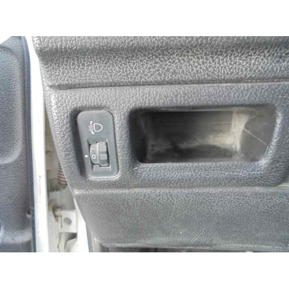 peugeot 206 berlina del año 2001