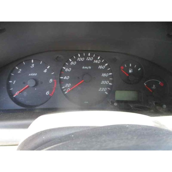 nissan almera (n16/e) del año 2000