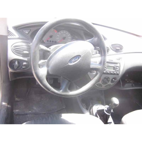 ford focus berlina (cak) del año 2003