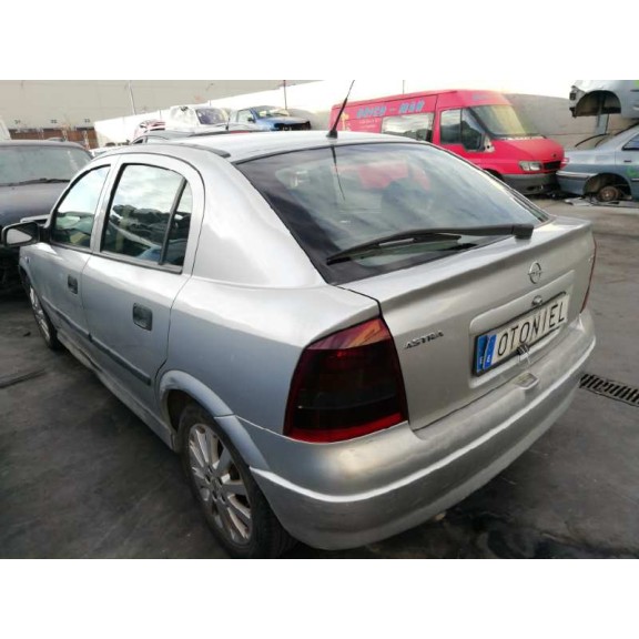 opel astra g berlina del año 2003