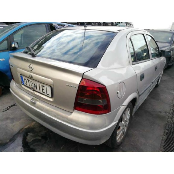 opel astra g berlina del año 2003