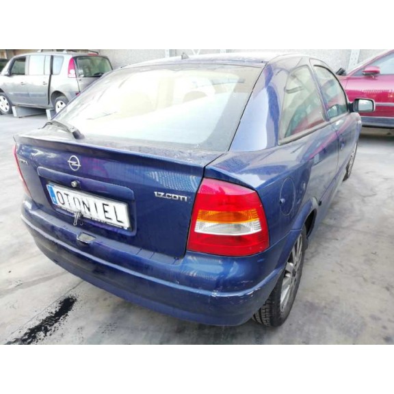 opel astra g berlina del año 2003