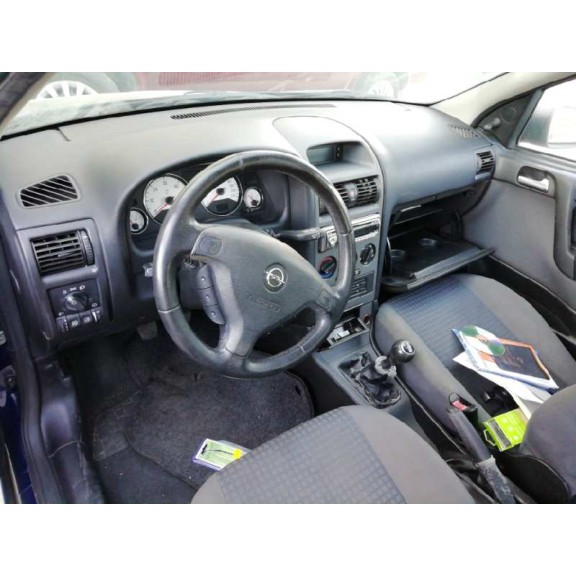 opel astra g berlina del año 2003