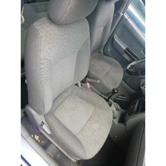 kia rio del año 2004