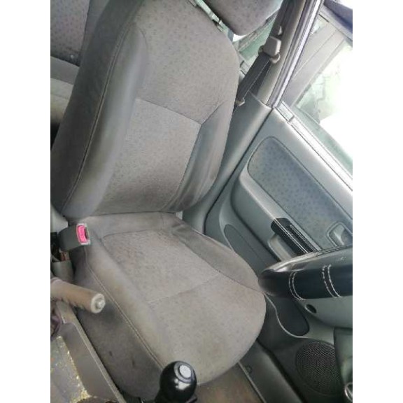 kia rio del año 2004