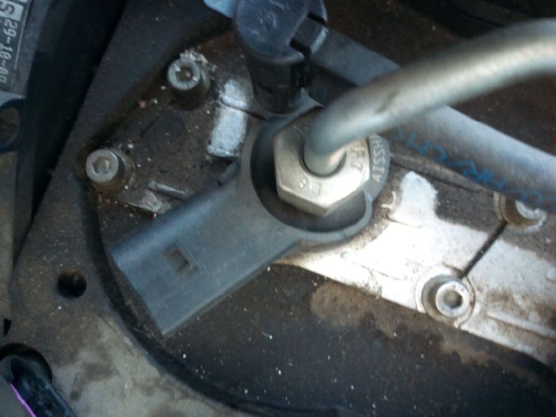 Recambio de inyector para volkswagen passat berlina (3c2) highline referencia OEM IAM 0445116030  