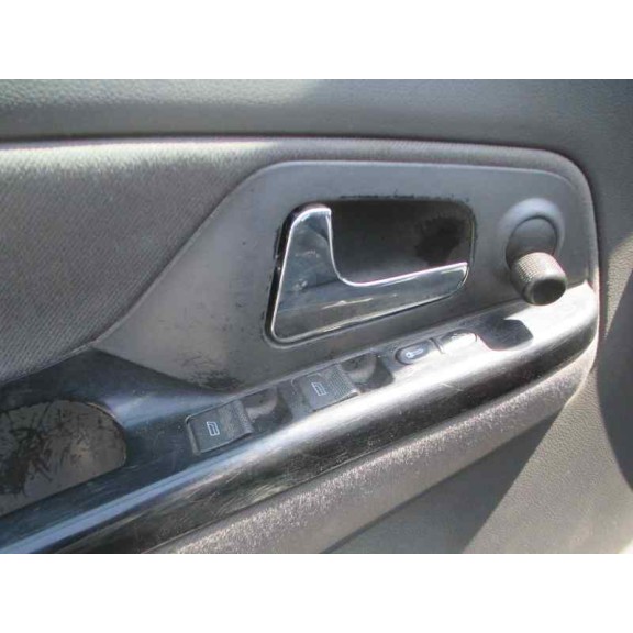 seat cordoba berlina (6k2) del año 2002