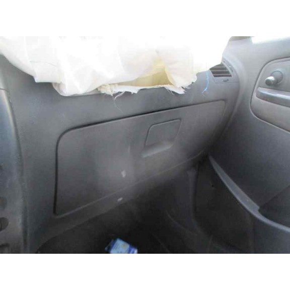 seat cordoba berlina (6k2) del año 2002