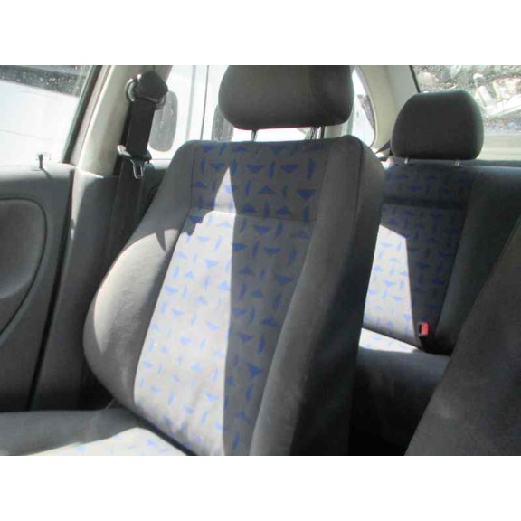 seat cordoba berlina (6k2) del año 2002