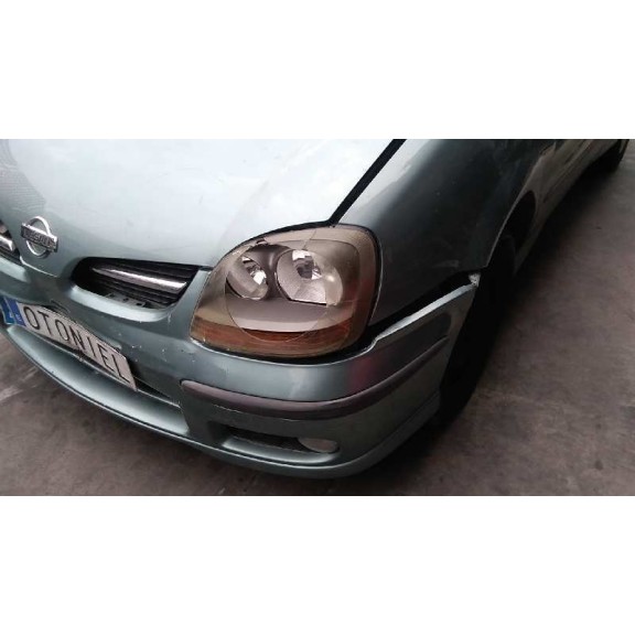 nissan almera tino (v10m) del año 2001