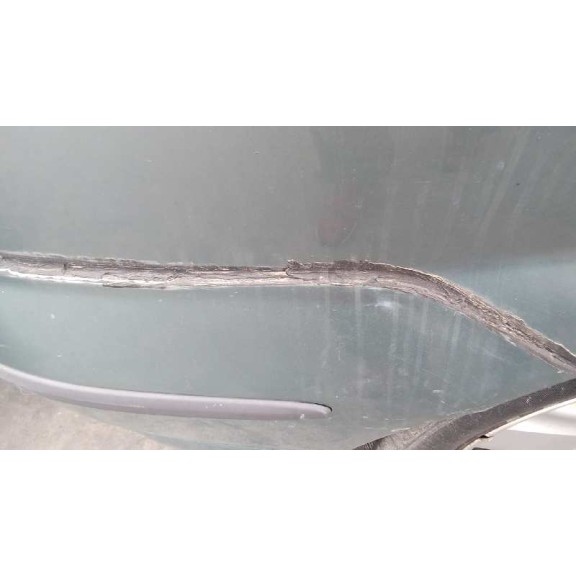 nissan almera tino (v10m) del año 2001