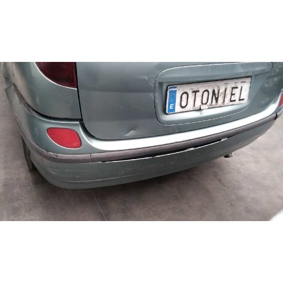 nissan almera tino (v10m) del año 2001