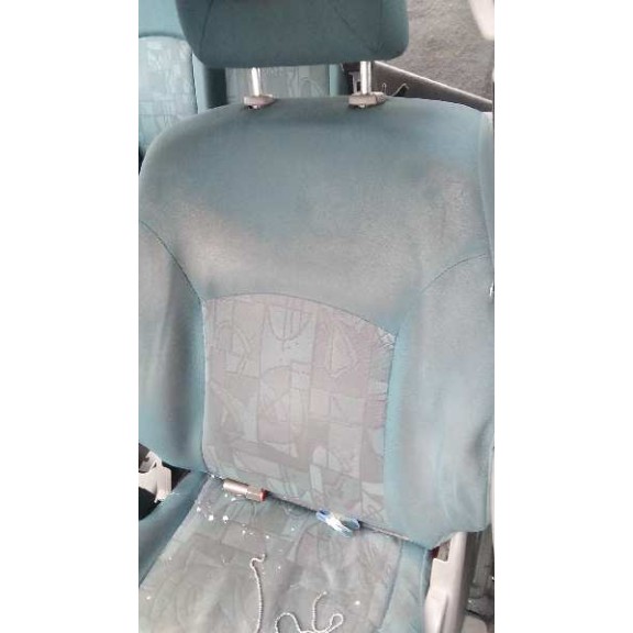 nissan almera tino (v10m) del año 2001