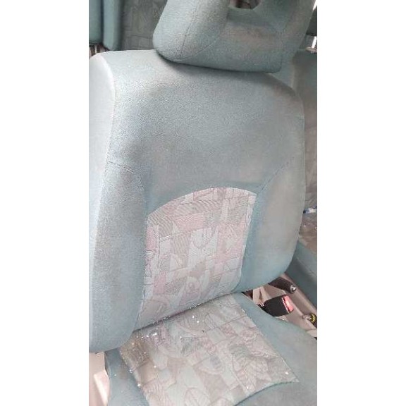 nissan almera tino (v10m) del año 2001