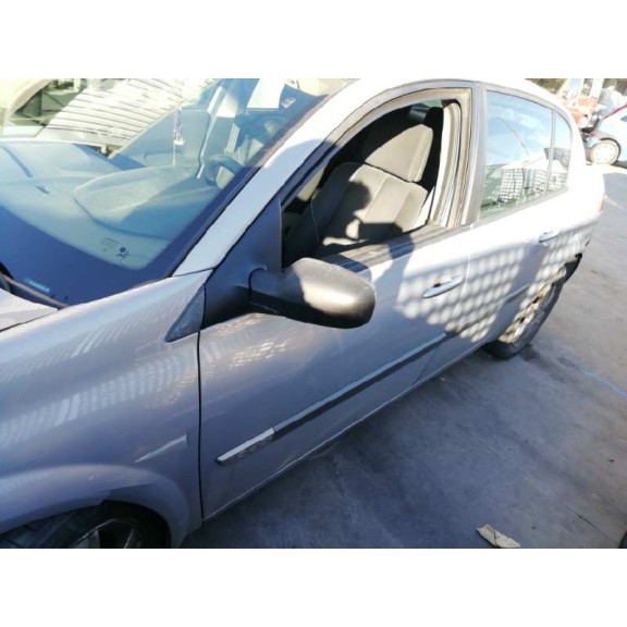 renault megane ii classic berlina del año 2004