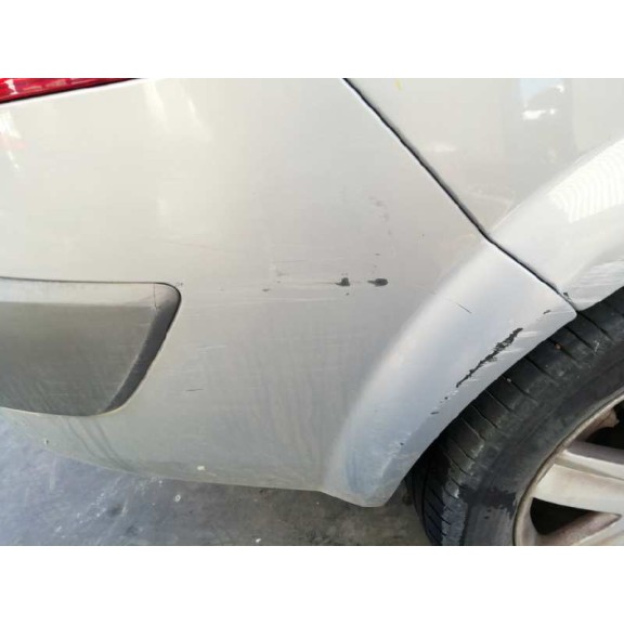 renault megane ii classic berlina del año 2004